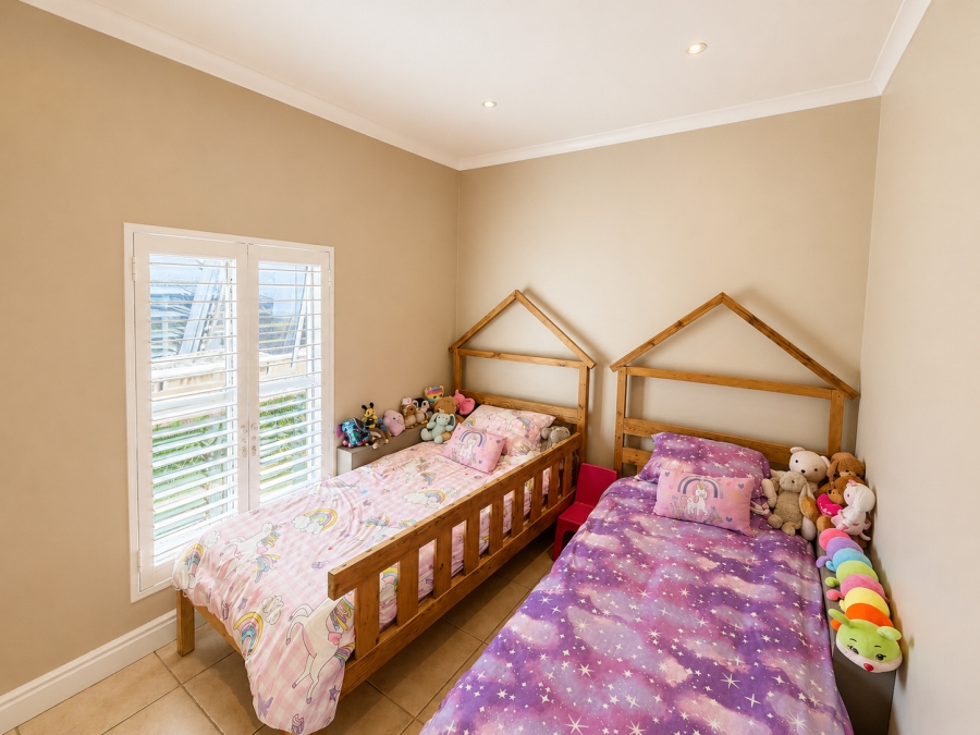 3 Bedroom Property for Sale in Kingswood Golf Estate Western Cape